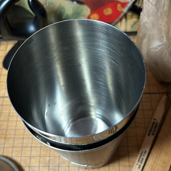 Chefmate Metal Bar Shaker With Drink Recipe Turn Selector Silver Tone 9.75”x4.5” - Picture 8 of 16